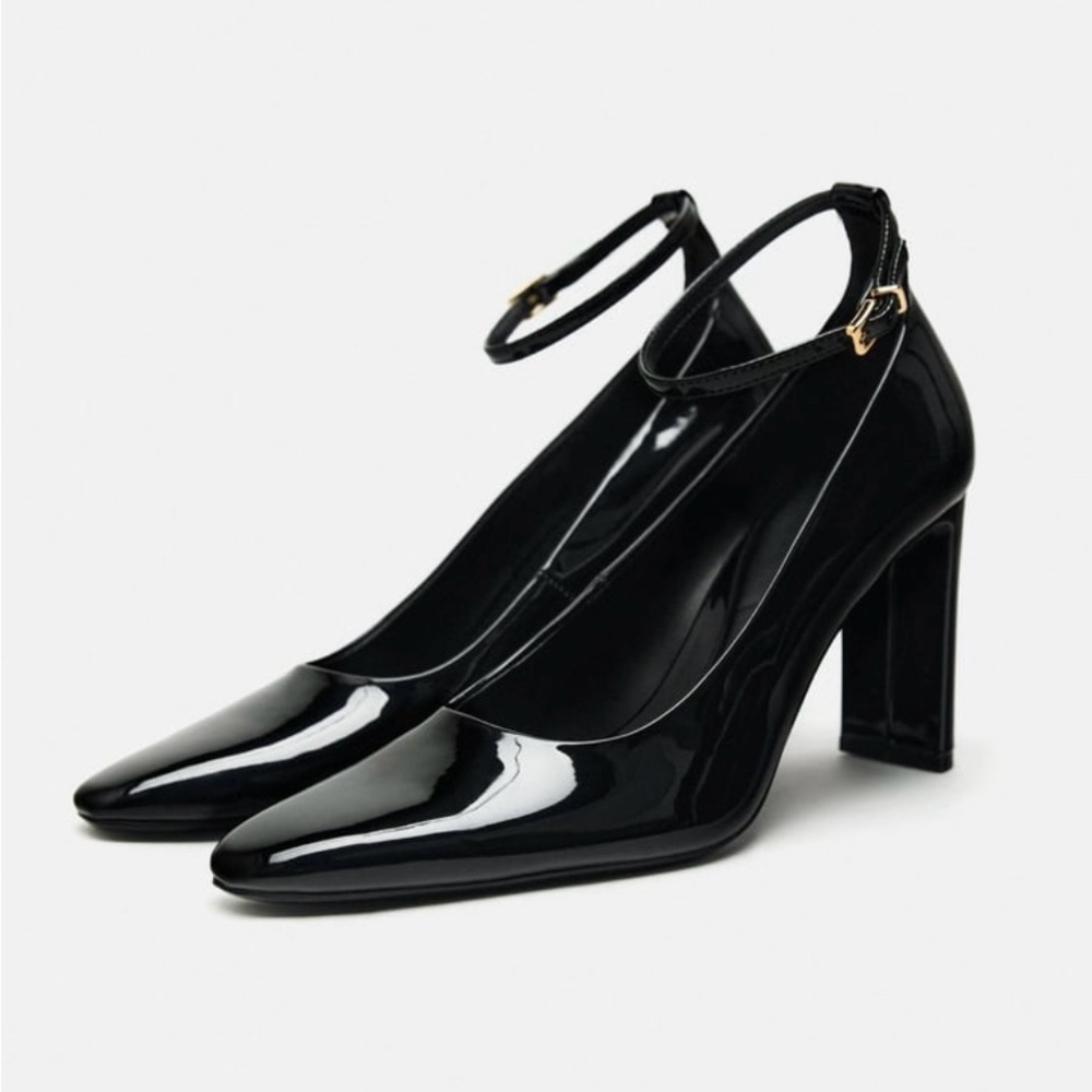 ZARA NWT Black High heel block heel Pumps US 6 Glossy Enamel